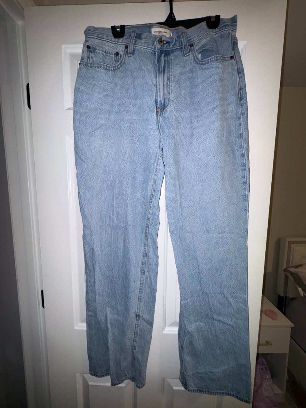 Women's Abercrombie High-Rise Loose Jeans
